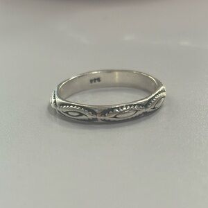 Vintage Silpada Sterling Silver Signed Southwestern Design Engraved Pattern Ring